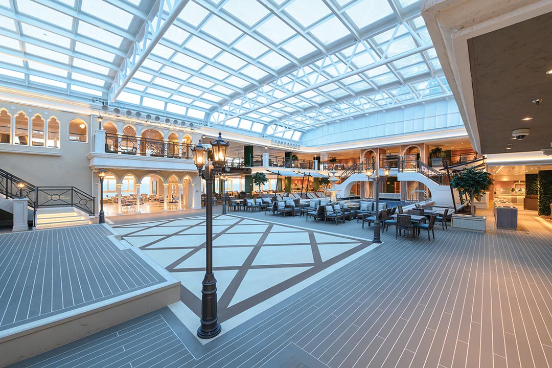 Lido Deck (Pool Area)