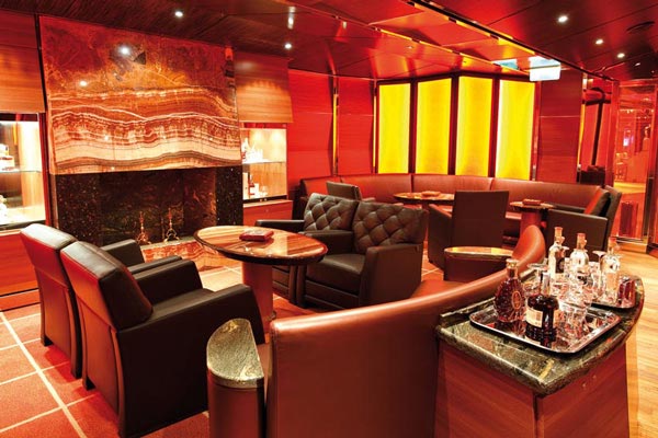 Tabac Blonde Cigar Lounge