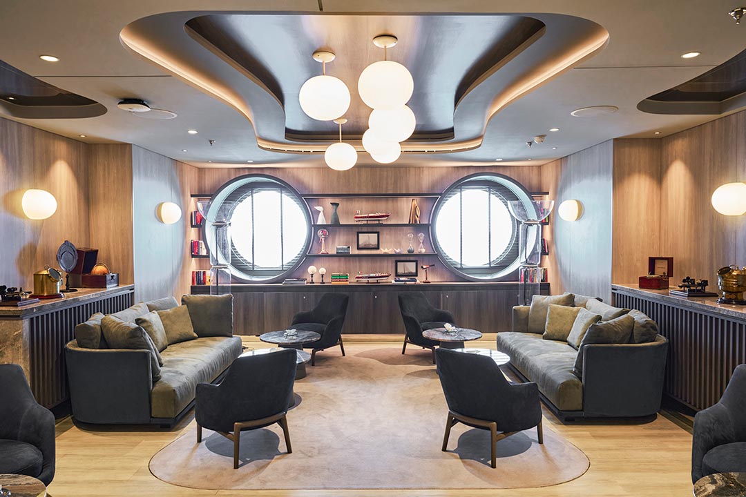 Med Yacht Club Restaurant